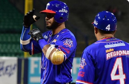 Imagen de la noticia: Lvbp (Round Robin): Tiburones continua lider al derrotar al Cardenales de Lara 5 carreras por 3