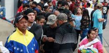 Imagen de la noticia: EEUU lanza app para que migrantes agenden citas de solicitud de asilo desde México