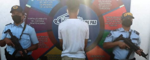 Imagen de la noticia: Municipio Maracaibo: Detienen a adolescente con 16 envoltorios de droga ocultos en sus genitales