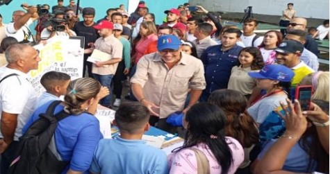Imagen de la noticia: Estudiantes agradecieron aprobación histórica de Ley de Participación Estudiantil