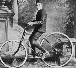 Imagen de la noticia: Un día como hoy, 5 de febrero en la historia: 1840: nace John Boyd Dunlop, veterinario escocés que en 1888 desarrolló el primer neumático con cámara de aire.