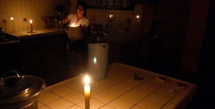 Imagen de la noticia: Venezolanos suman cuatro años bajo la sombra de los apagones