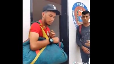 Imagen de la noticia: Estado Anzoátegui: Investigarán a dos PNB por retener a unos pasajeros que llevaban unos dólares.(video)