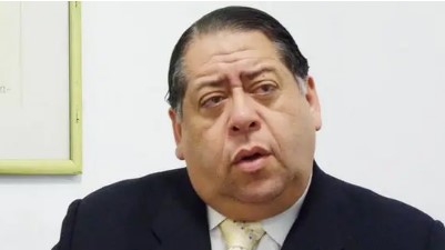Imagen de la noticia: Hermann Escarrá sugirió al CNE inhabilitar a opositores que abogaron por sanciones