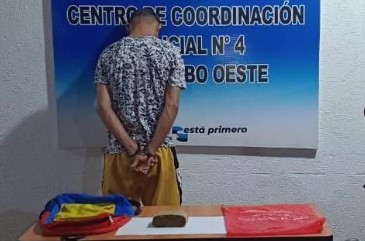 Imagen de la noticia: Municipio Maracaibo: Detienen a motorizado con una panela de marihuana