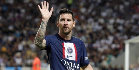 Imagen de la noticia: El PSG confirma la salida de Leo Messi