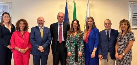 Imagen de la noticia: Venezuela consolida relaciones en materia aeronáutica con Italia
