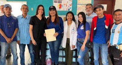 Imagen de la noticia: Municipio Santa Rita: Gobernación del Zulia entregó litera y colchones nuevos a la Clínica Ambulatoria Rural tipo I El Guanabano y se nombró nueva directora