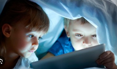 Imagen de la noticia: Las pantallas y el efecto en los niños