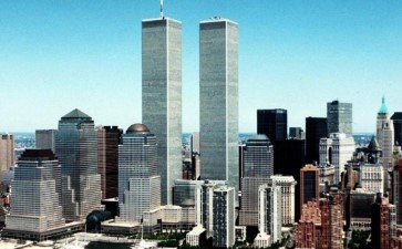 Imagen de la noticia: Un día como hoy, 19 de julio en la historia: 1971 la Torre Sur de las Torres Gemelas alcanza 415 m, convirtiéndose en el segundo edificio más alto del mundo para esa fecha