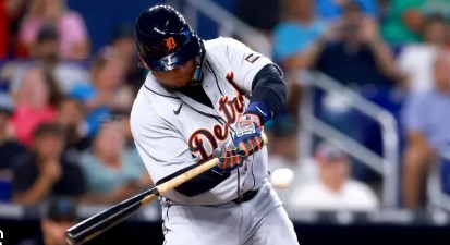 Imagen de la noticia: Miguel Cabrera llega a 622 dobles y se coloca a 2 de Hank Aaron en la lista histórica
