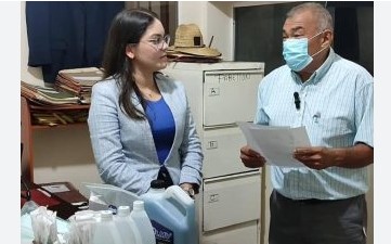 Imagen de la noticia: Estado Zulia: Abogada dona medicinas y productos de higiene y limpieza a presos del retén de Colón