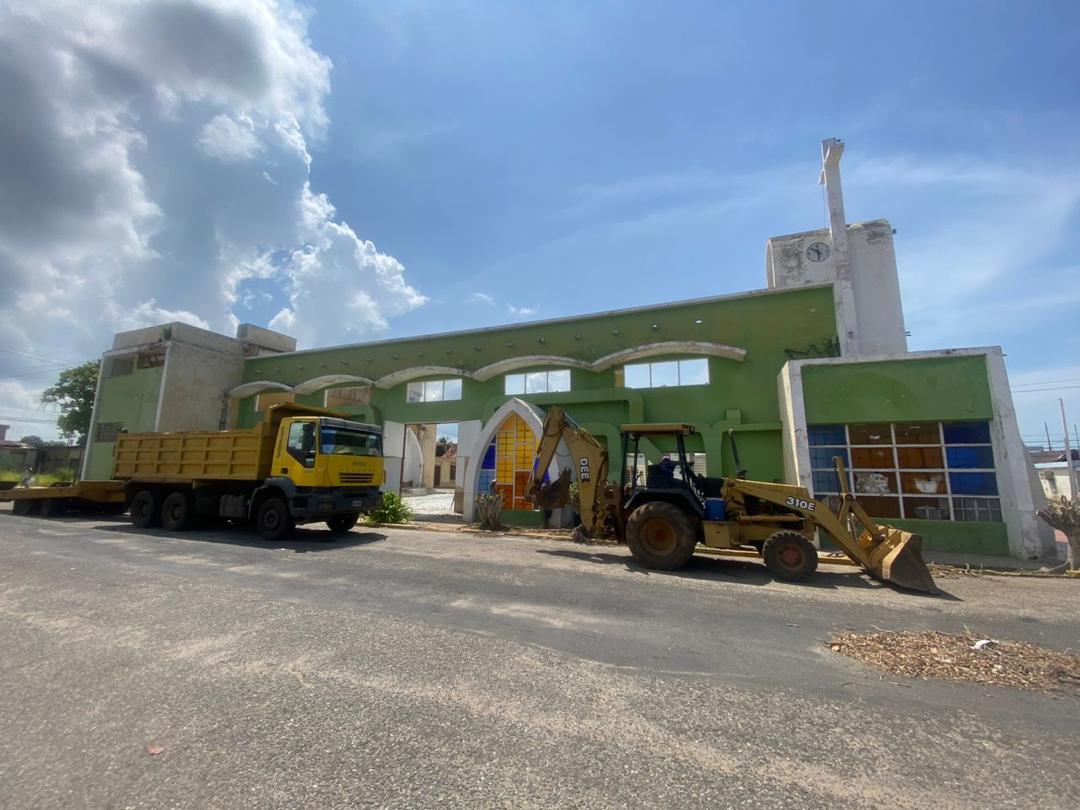 Imagen de la noticia: Municipio Santa Rita: Inician segunda fase de demolición de la iglesia Nuestra Señora del Rosario de Aránzazu en Santa Rita