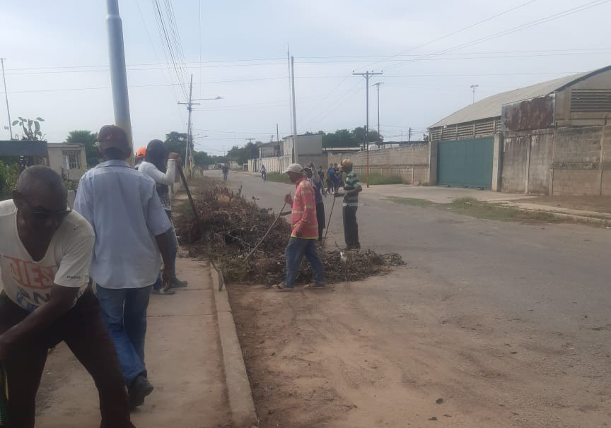 Imagen de la noticia: Municipio Cabimas: Continúan labores de mantenimiento en el Cementerio Municipal de Cabimas