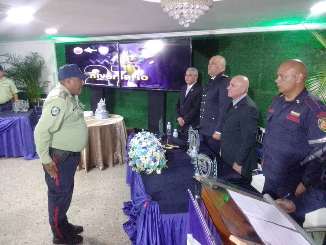 Imagen de la noticia: Municipio Cabimas: Policabimas celebró por todos lo alto 27 años al servicio de las comunidades