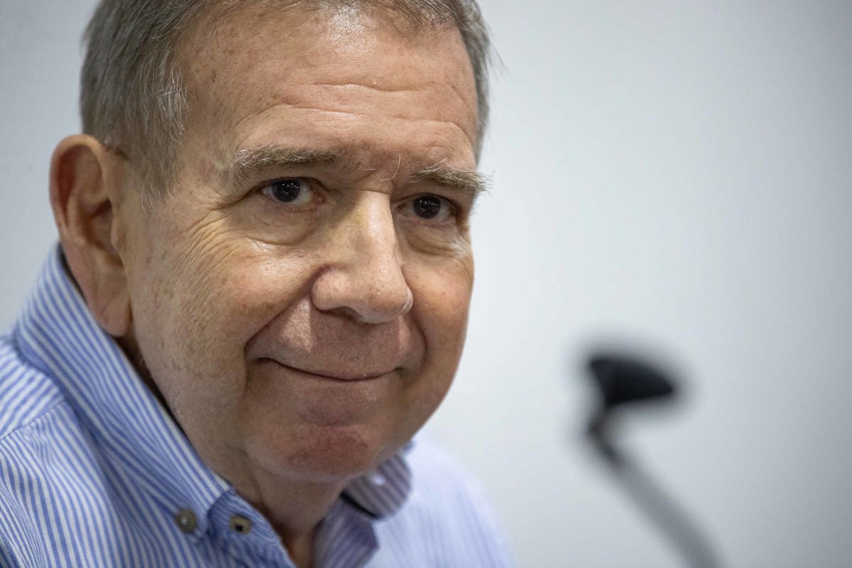 Imagen de la noticia: Edmundo González denuncia incremento de persecución y amenazas contra su equipo