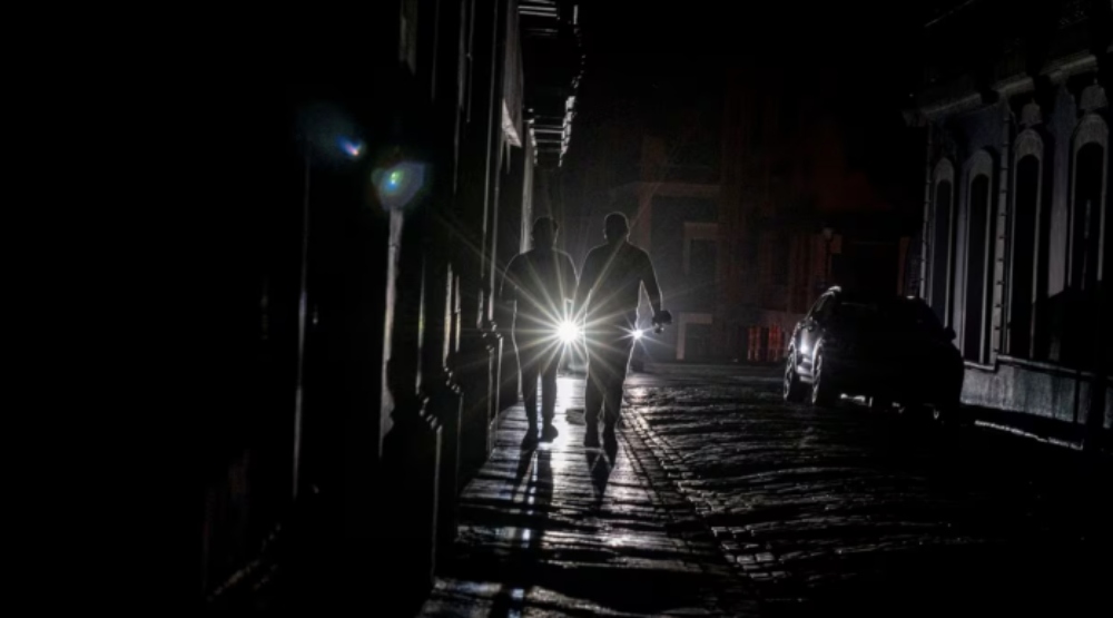 Imagen de la noticia: Cuba: Apagón general por caída de su principal central hidroeléctrica