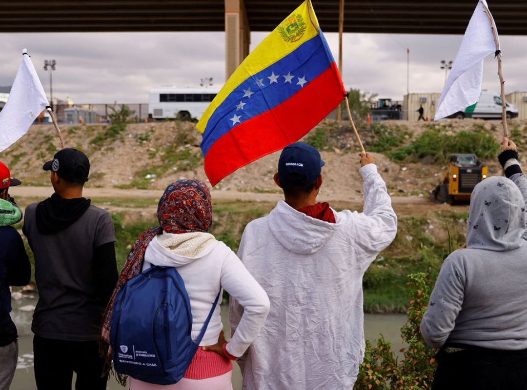 Imagen de la noticia: Estados Unidos: impedirá a migrantes venezolanos renovar el parole humanitario