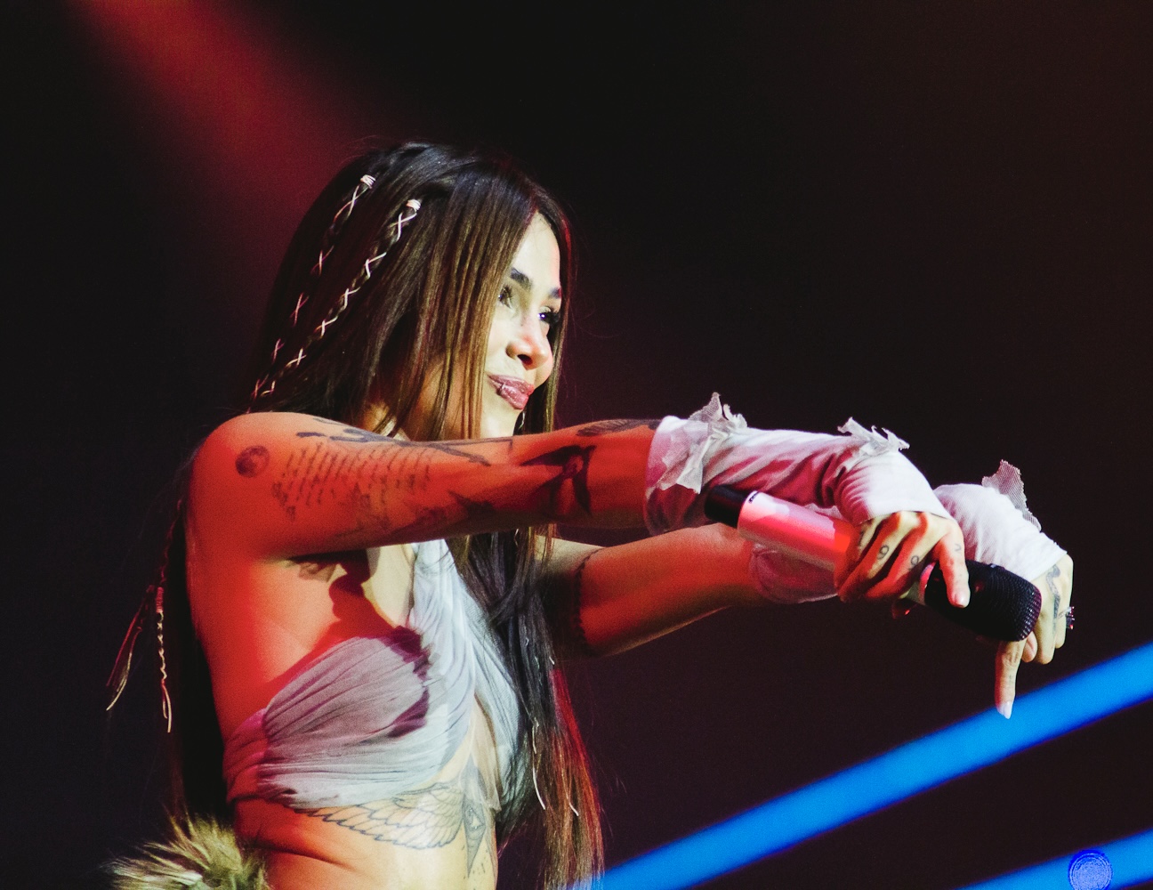 Imagen de la noticia: Caracas: Greeicy sedujo a Caracas con Yeliana