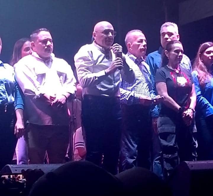 Imagen de la noticia: Municipio Cabimas: Gobernador Manuel Rosales y el alcalde Nabil Maalouf encendieron la magia de navidad