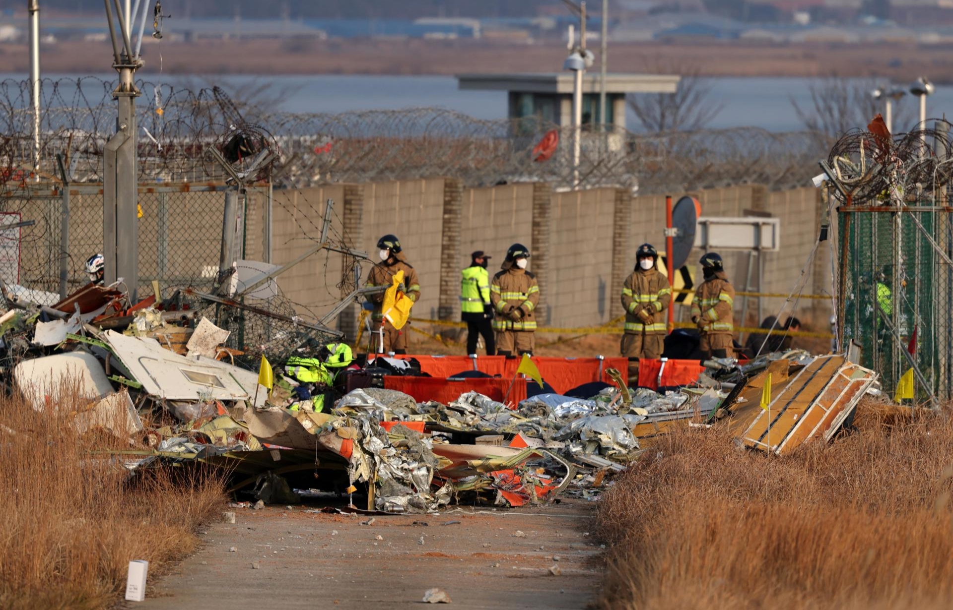 Imagen de la noticia: Corea del Sur: Accidente aéreo entre los más graves de los últimos años en Asia