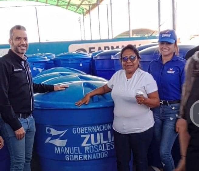Imagen de la noticia: Municipio Cabimas: Gobernación del Zulia y Alcaldía benefician a 269 personas con ayudas sociales en la parroquia GRI