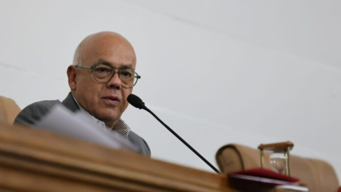 Imagen de la noticia: Nacionales: Rodríguez propone al CNE aplicar ley Simón Bolívar a quienes postulen a elecciones