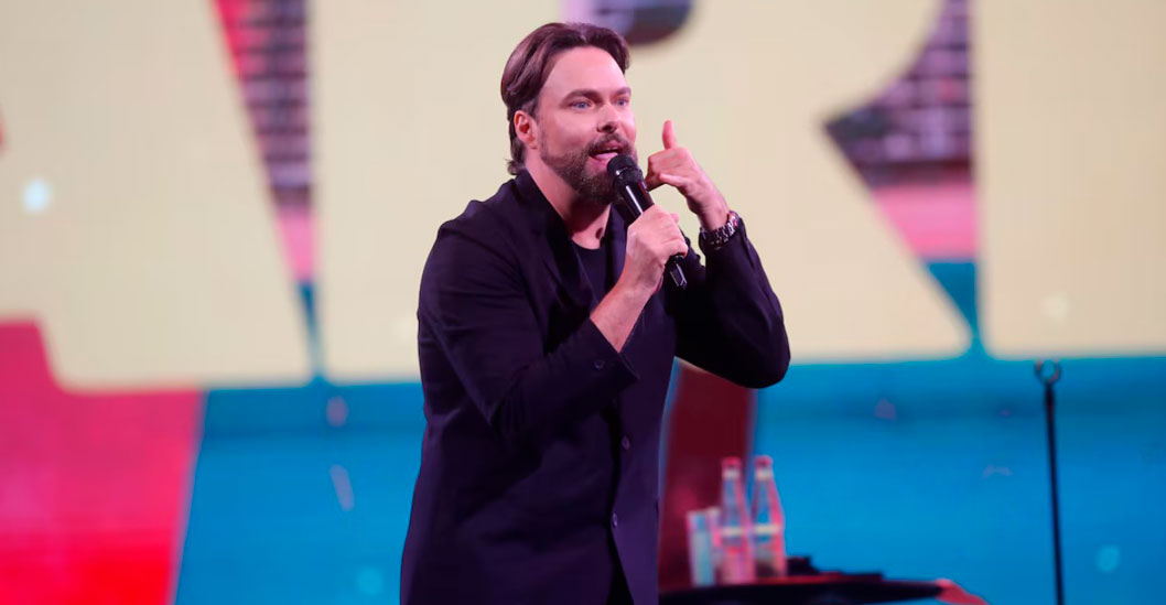 Imagen de la noticia: Chile: VIÑA DEL MAR! El vergonzoso comportamiento del público chileno contra el comediante George Harris
