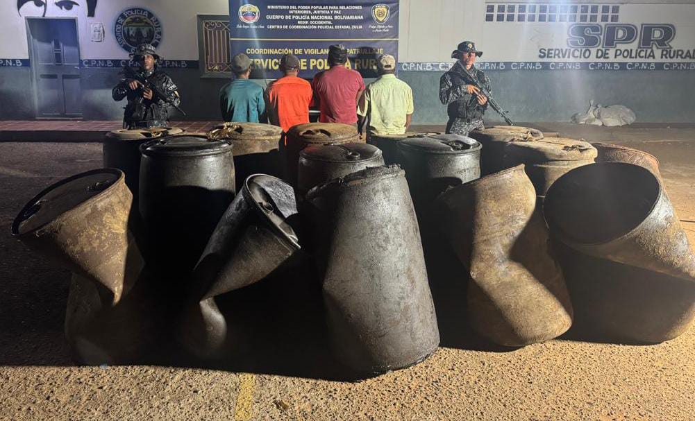 Imagen de la noticia: Municipio Jesús Enrique Lossada: CPNB desmantela laboratorio clandestino de diésel