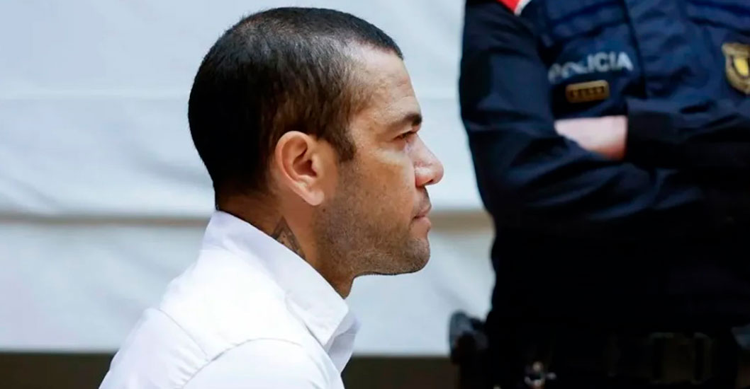 Imagen de la noticia: España: Justicia de Cataluña absuelve a Dani Alves en caso por violación