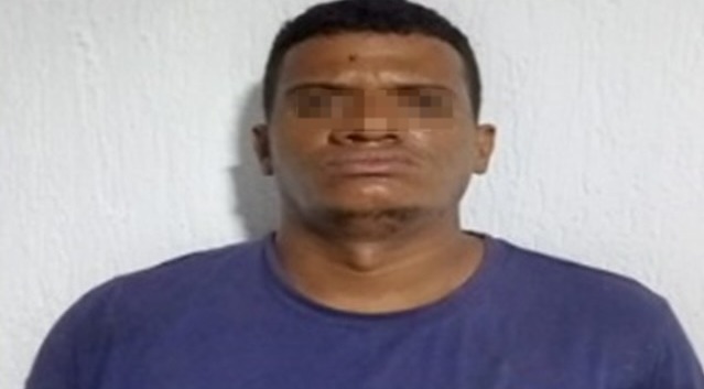 Imagen de la noticia: Capturan a hombre que amenazó a su madre con machete para quitarle su casa