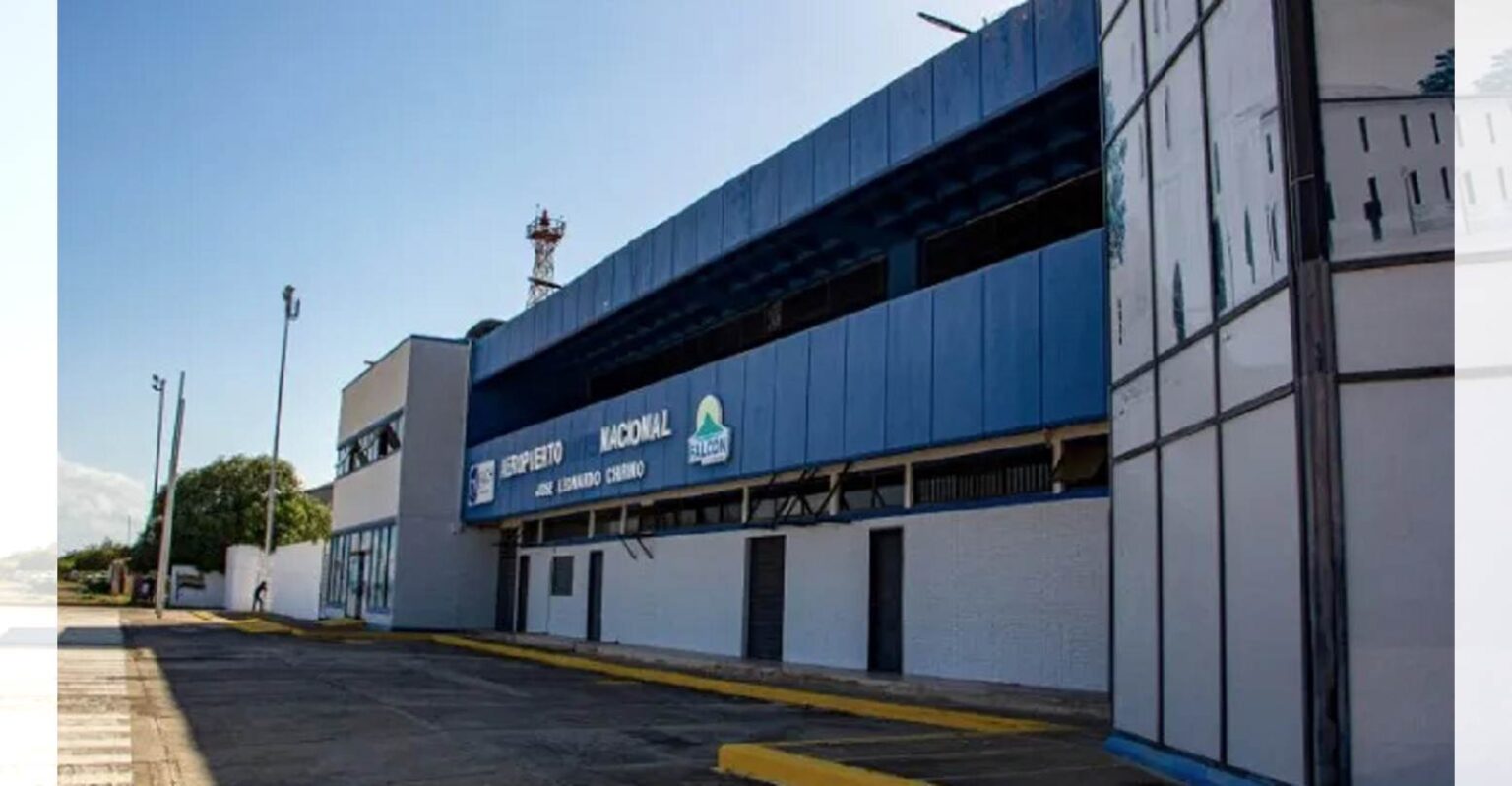 Imagen de la noticia: Coro recupera conexión aérea: ¡Vuelven los vuelos Caracas-Coro-Caracas!