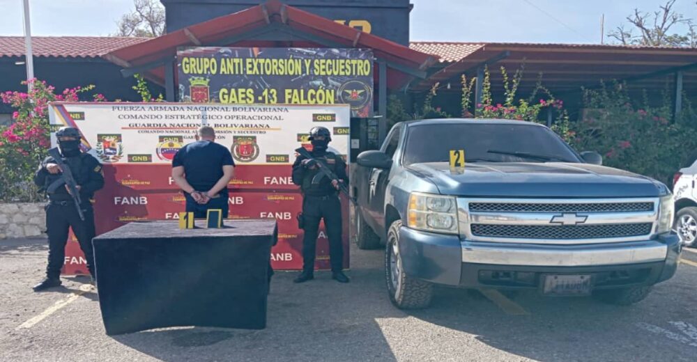 Imagen de la noticia: CONAS Falcón Detiene a Estafador Serial con Deudas de Hasta $19.000 y Amplio Historial Delictivo