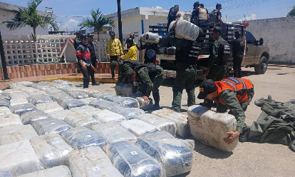 Imagen de la noticia: Incautan más de 3 toneladas de marihuana en costas de Falcón
