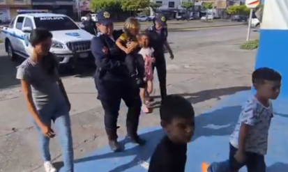 Imagen de la noticia: Madre y cuatro hijos reaparecen sanos y salvos en el Sur del Lago