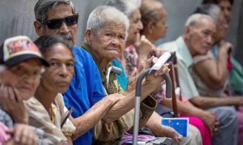 Imagen de la noticia: Pensionados del IVSS reciben Bono de Guerra Económica tras retraso