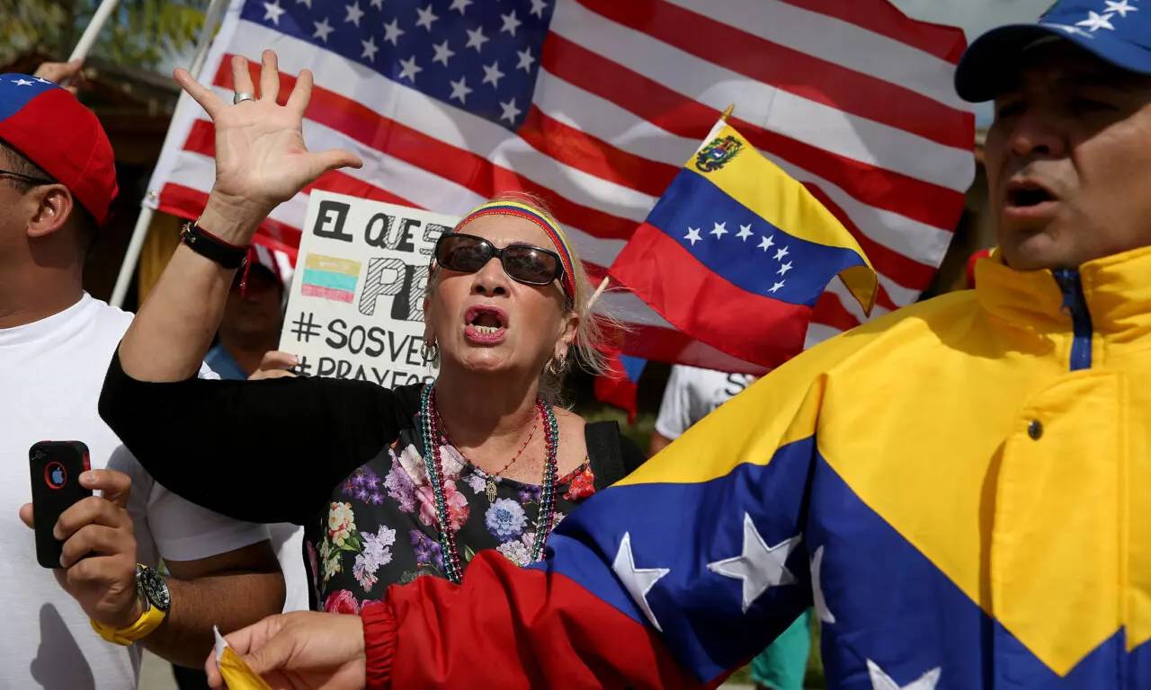 Imagen de la noticia: TPS para venezolanos en vilo: Juez ordena pausa en decisiones clave