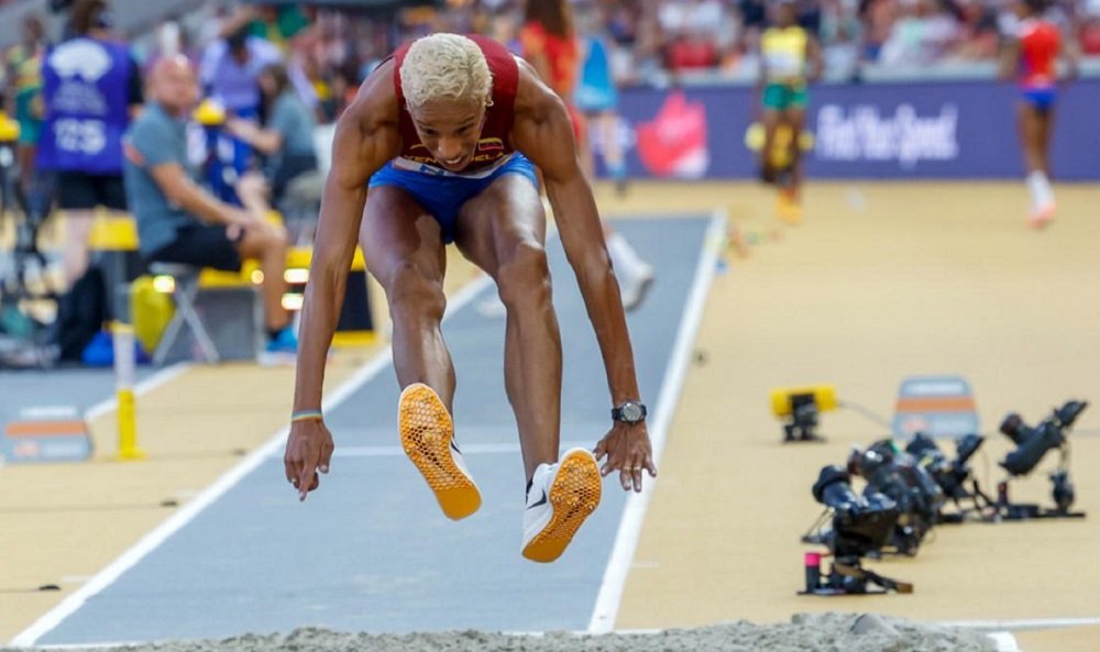 Imagen de la noticia: Yulimar Rojas es una las estrellas del atletismo listas para brillar en Tokio