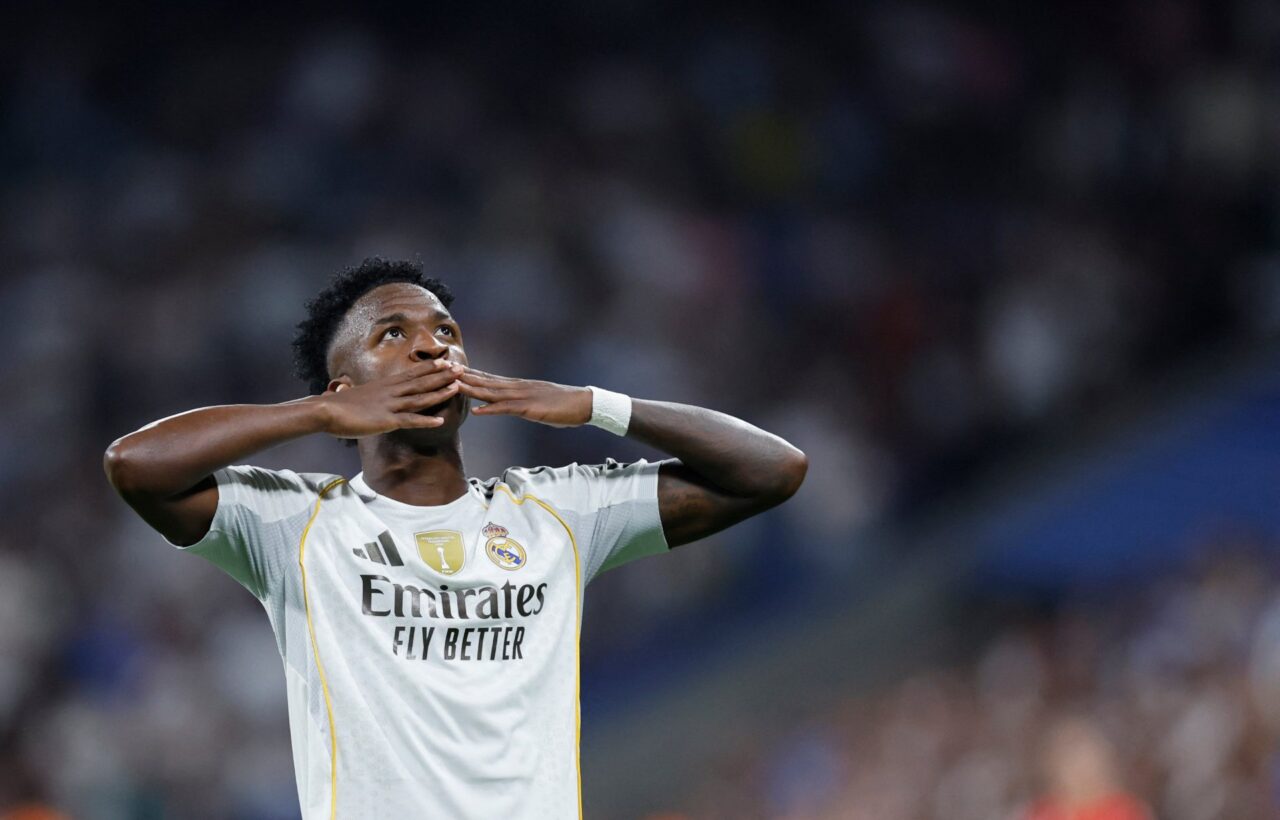 Imagen de la noticia: Vinícius despierta al Real Madrid con un doblete para recuperar el liderato