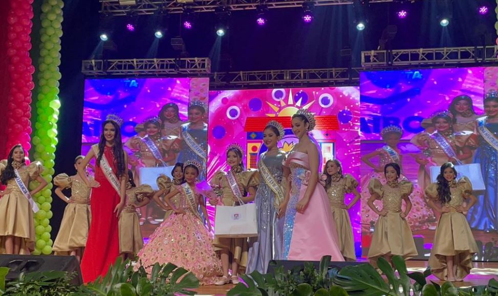 Imagen de la noticia: Coronan a las Reinas Infantiles de la Feria de La Chinita 2025 en Noche de Gala