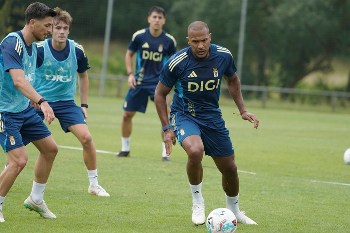 Imagen de la noticia: Salomón Rondón advierte sobre la falta de gol en el Real Oviedo