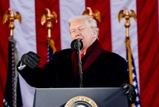 Imagen de la noticia: Donald Trump calificó de “gran victoria” republicana el acuerdo aprobado en el Senado para poner fin al cierre del Gobierno