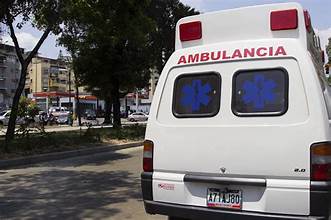 Imagen de la noticia: Alarma en Barinas: Dos liceos reportan intoxicaciones masivas y 65 afectados