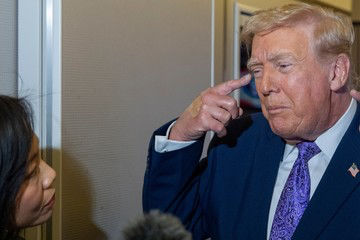 Imagen de la noticia: El presidente de los Estados Unidos Donald Trump confirma que conversó con Nicolás Maduro