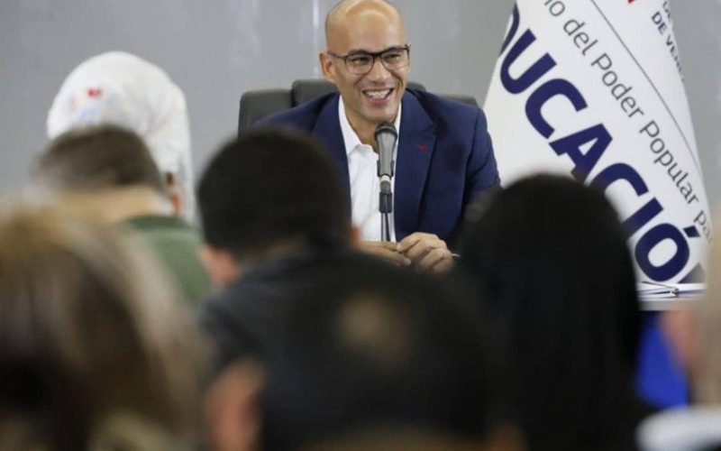 Imagen de la noticia: Ministerio de Educación regula las tareas escolares para proteger tiempo libre de estudiantes