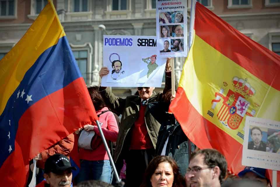 Imagen de la noticia: Venezolanos encabezan el crecimiento de autorizaciones de estudio en España