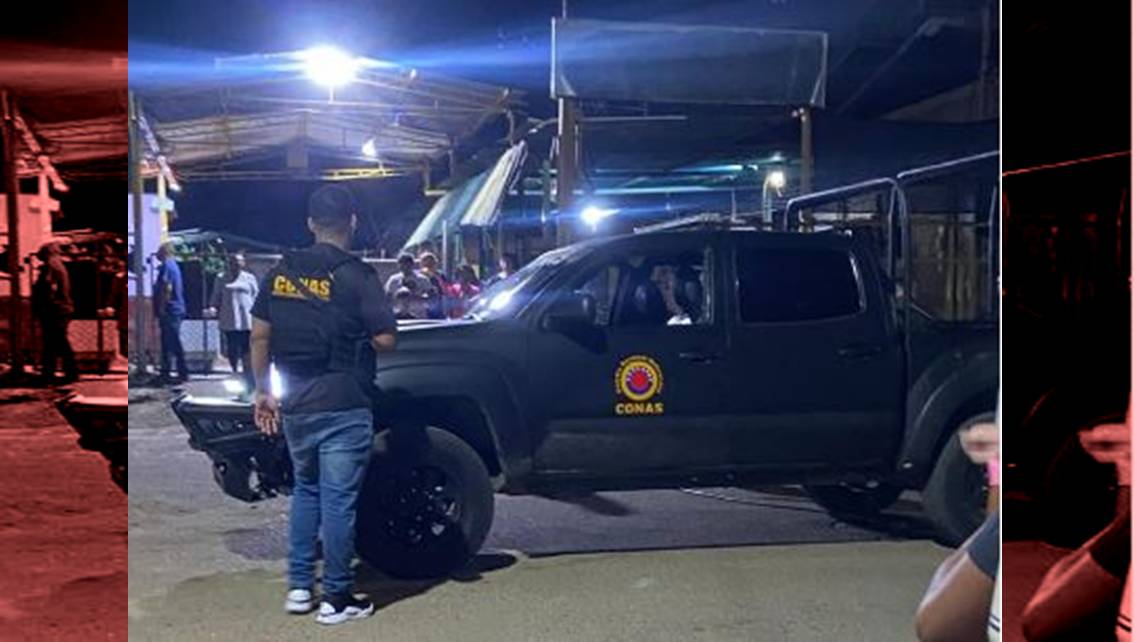 Imagen de la noticia: Arrestan al padre de un policía tras vincularlo con robo de un teléfono, extorsión e intimidación
