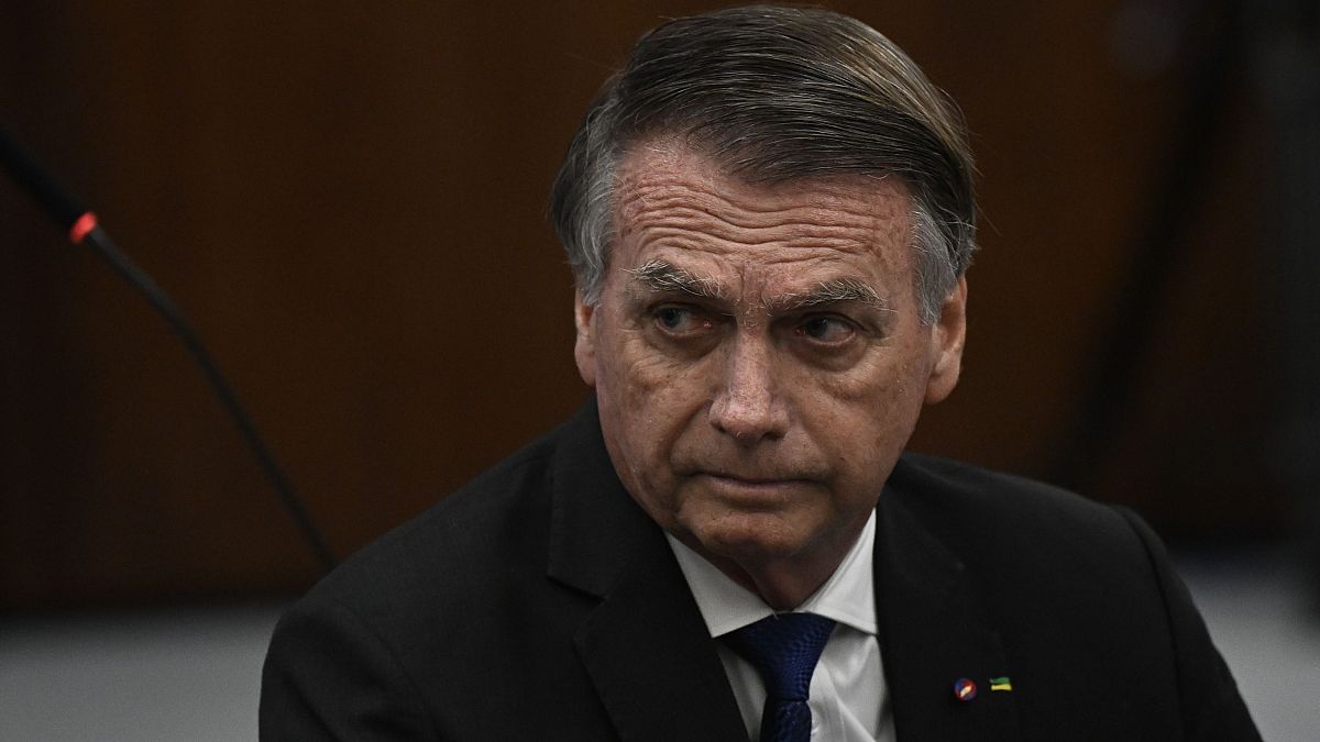 Imagen de la noticia: Congreso de Brasil aprueba proyecto con el que pretenden reducir la pena de Bolsonaro