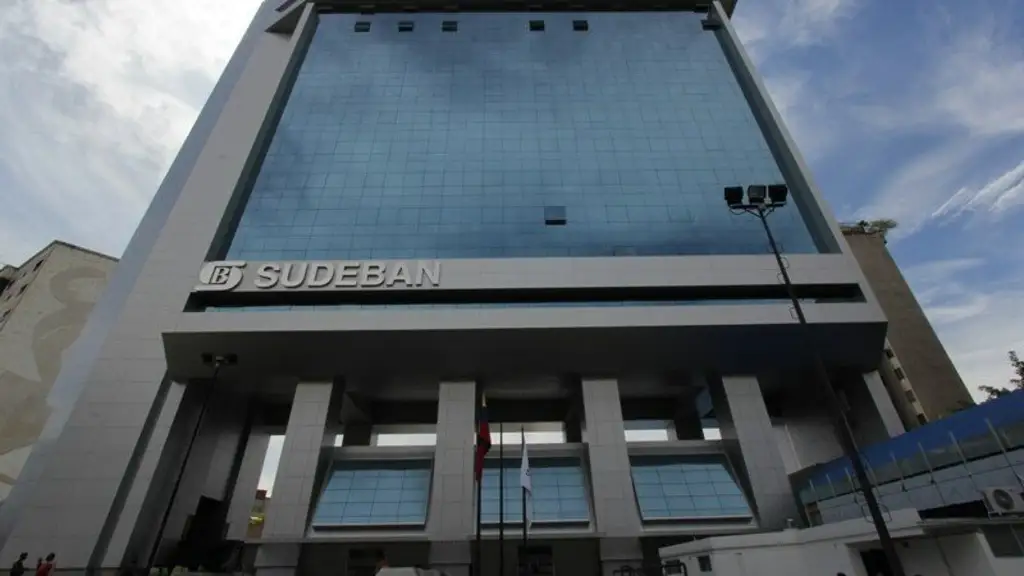 Imagen de la noticia: Sudeban informa: estos son los canales activos para realizar pagos este 24 y 25 de diciembre