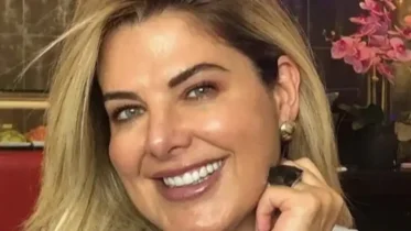 Imagen de la noticia: Inés María Calero impacta por su cambio de look a los 56 años